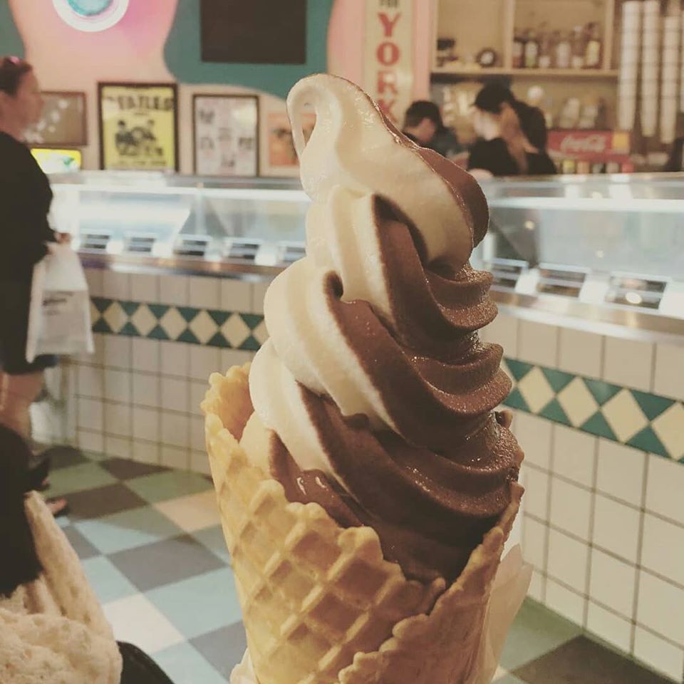 R.C.’s Boardwalk Fries & Ice Cream Parlour Taste of Burlington