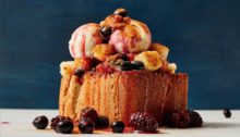 Honey toast cake with fruit